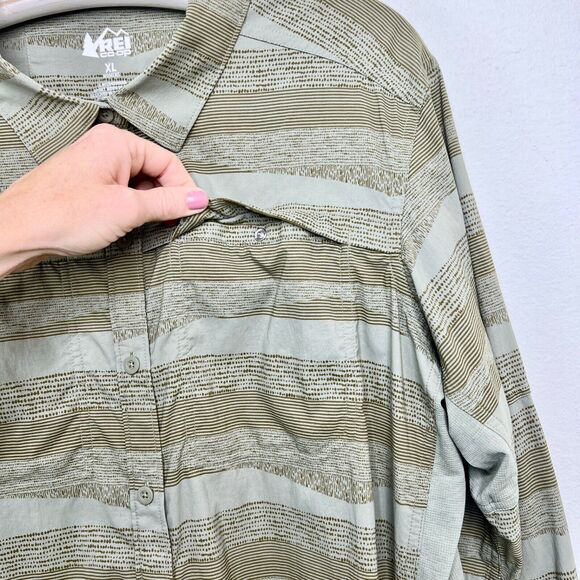 REI Womens Sahara Hiking Button Up Long Sleeve Shirt XL Fishing Outdoor Pockets - Picture 6 of 7